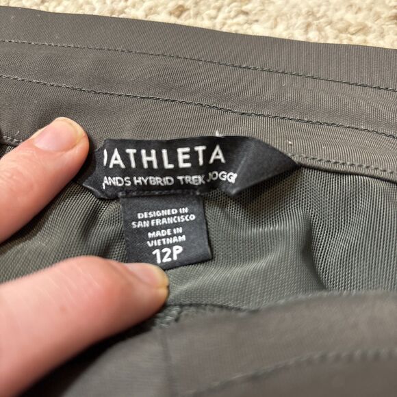 Athleta Headlands Hybrid Trek Mid Rise Jogger Green Sz 12 Petite 486183 - Picture 2 of 3